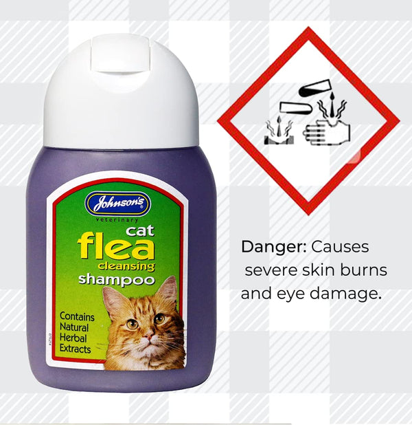 AETN Creations Cat Flea Shampoo Bundle of 3x125ml Johnson Flea Cleansing Shampoo for Cat's and AETN Creations Chicken Cat Treat