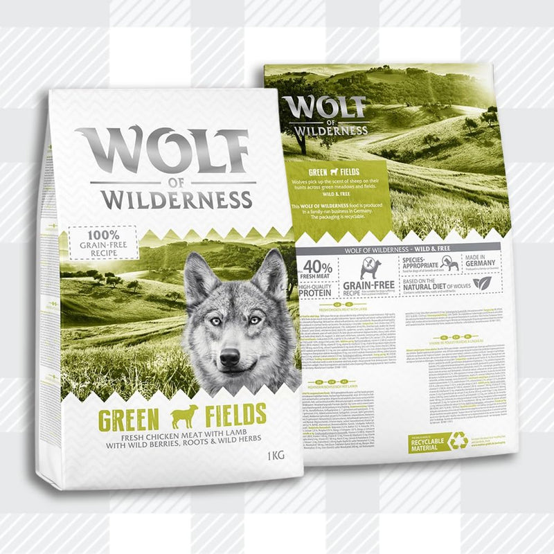 AETN Creations Wolf of Wilderness Adult Green Fields 1kg - Chicken and Lamb Flavour Grain-Free, Protein Dry Dog Food with AETN Jerky Treat